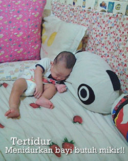 Setiap bulan, cara menidurkan bayi berbeda. Anda harus bereksperimen