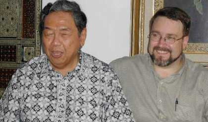 Gus Dur bersama Greg Barton